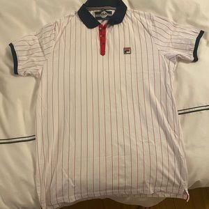 🎾🎾retro style FILA men’s tennis shirt🎾🎾size MEDIUM